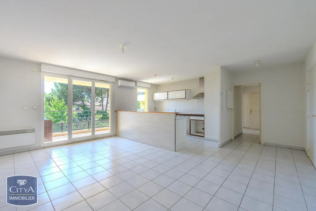 Soggiorno - 3-Bed Apartment with Terrace in Carpentras