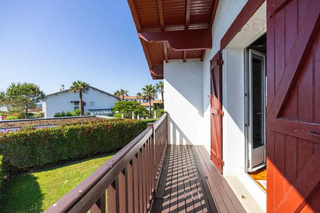 Rõdu - Basque-Style House with Pool near Bidart Beach