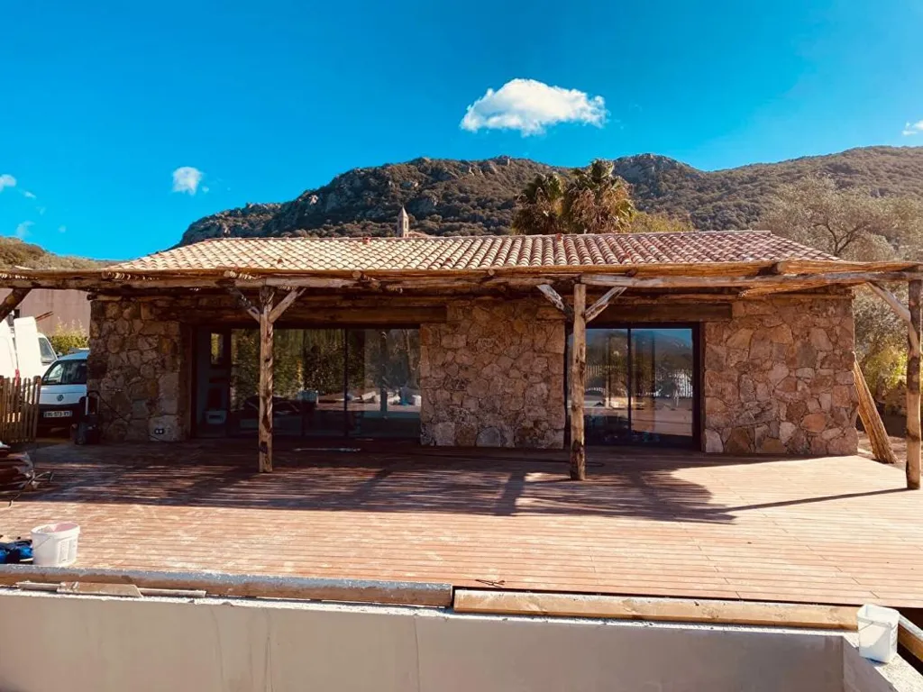 Terrasse - Bergerie Contemporaine à Figari avec Vue Mer