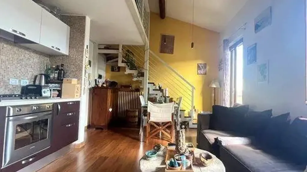 Séjour - Modernised Bilocale with Balcony in Florence