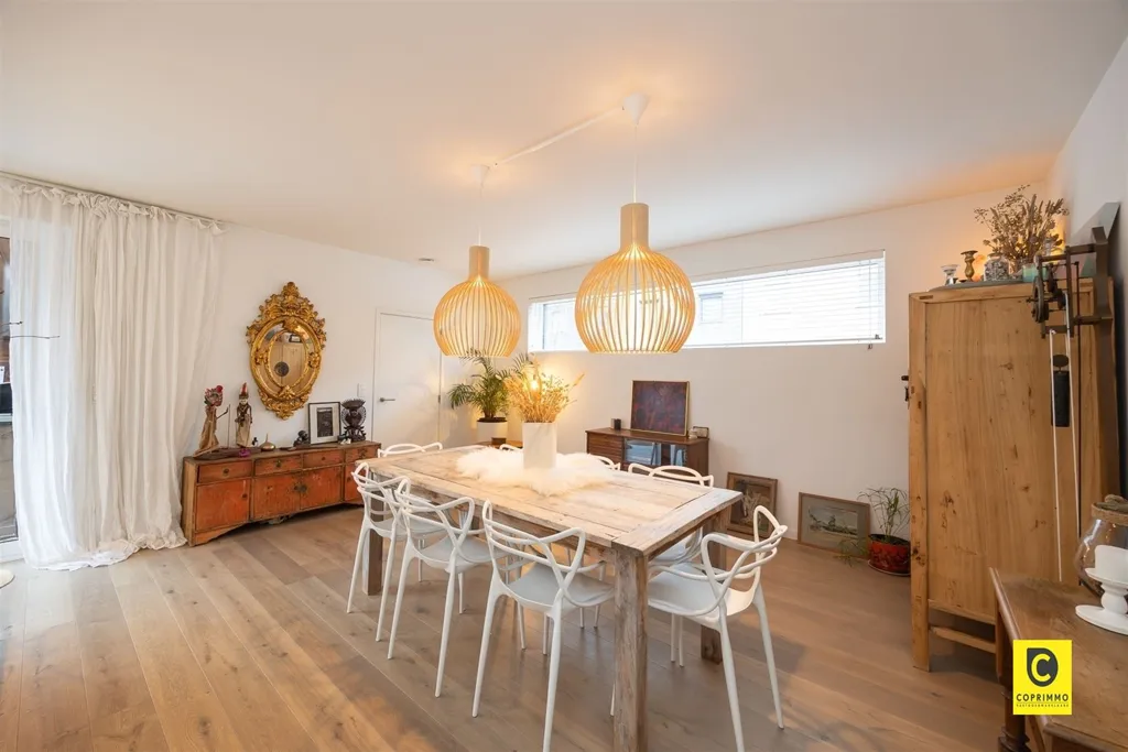 Salle à manger - Maison Moderne avec Terrasse à Niel