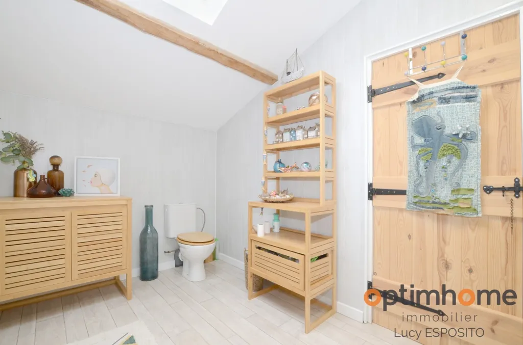 Salles de bain - Maison de Village Rénovée à Nieuil, Charente
