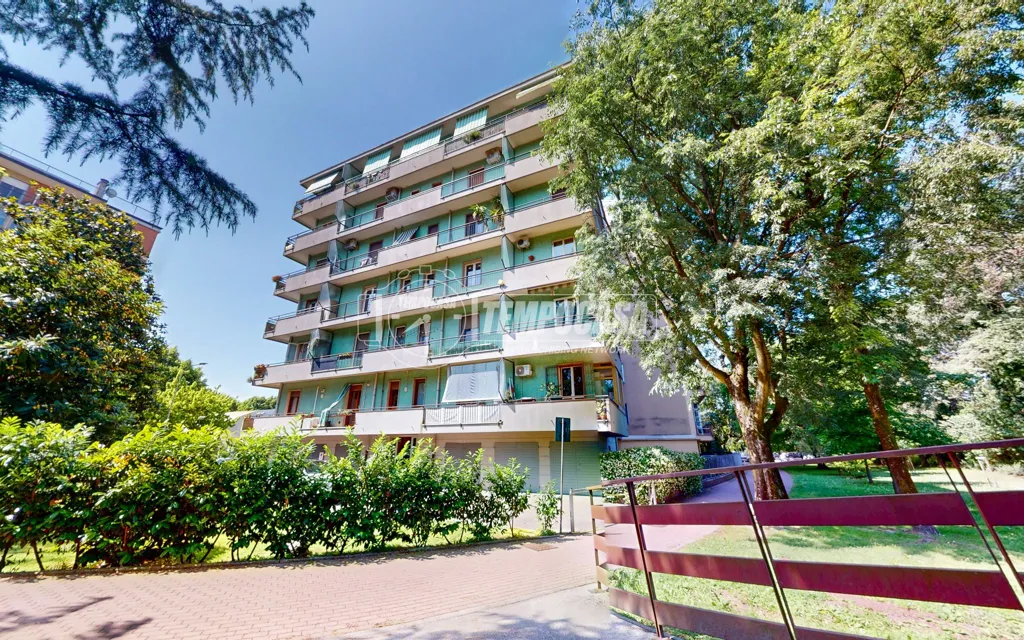 Exterior - Trilocale with Lake View in Mantua