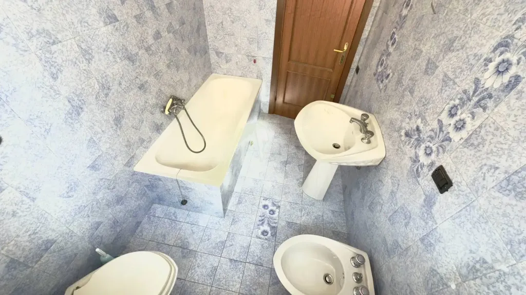 Bagni - Bifamiliar House with Panoramic Terrace in Monteprandone