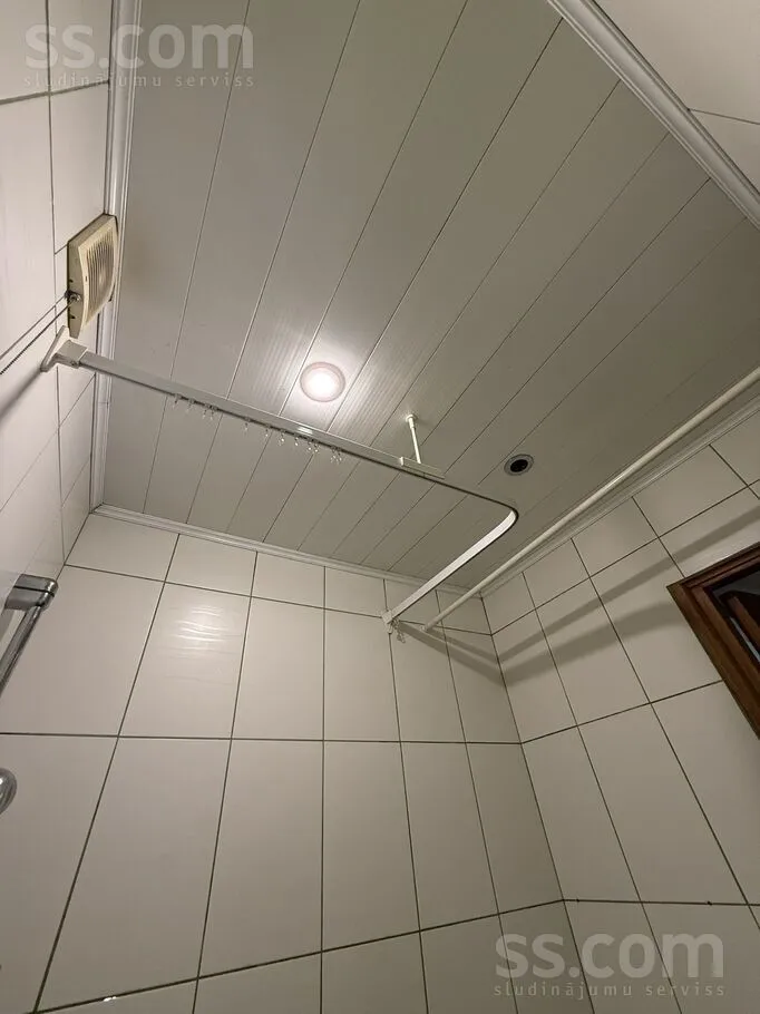 Vannitoad - 2-Bedroom Apartment with Balcony in Daugavpils Centre