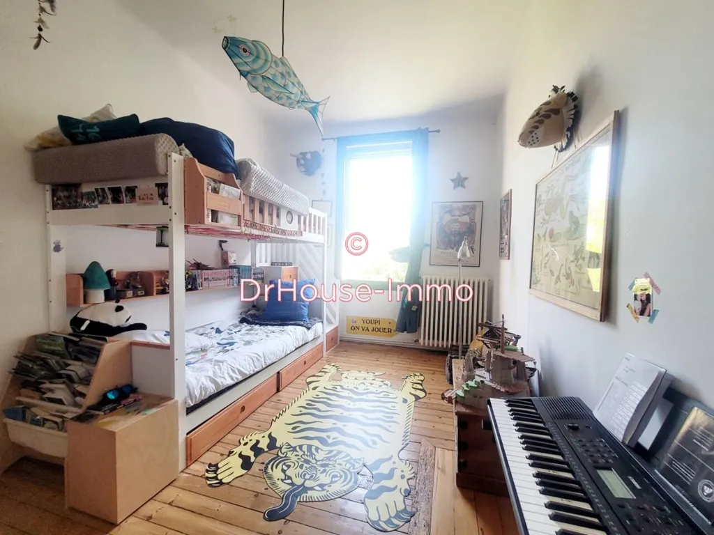 Bedrooms - Charming 5-Piece House in Nantes