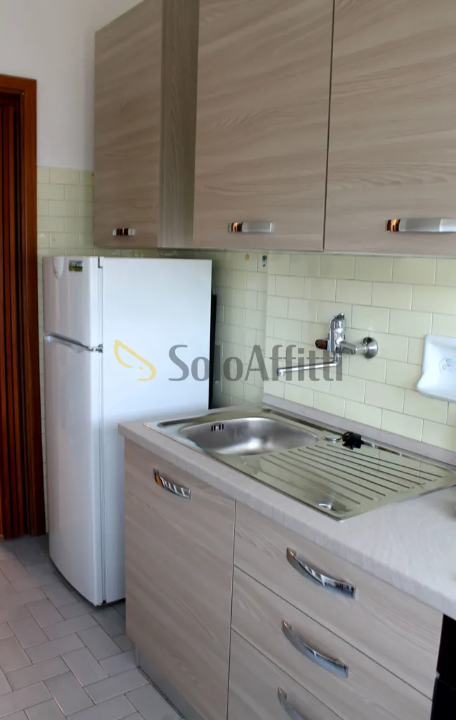 Cuisine - Shared Apartment with Modernised Rooms in City Centre