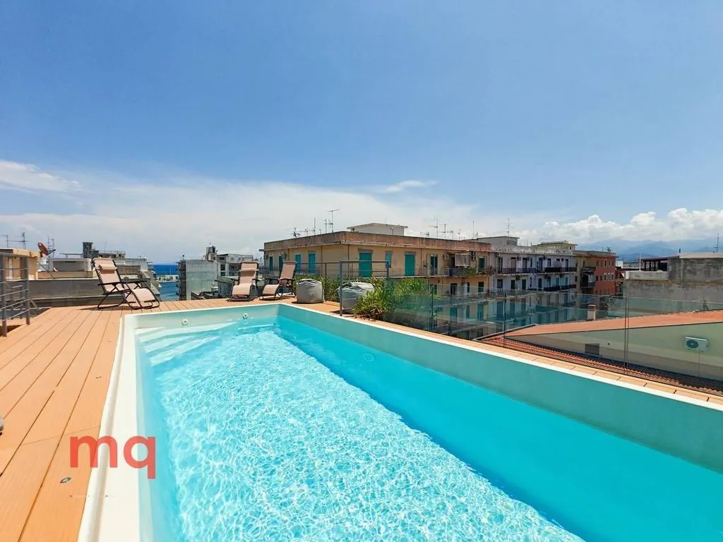 Piscine - Luxury Penthouse with Pool in Milazzo