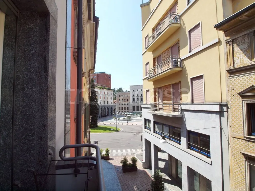 Rõdu - Fully Furnished Flat in Central Varese
