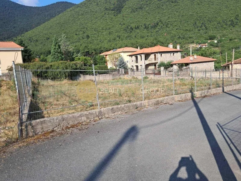 Jardin - Buildable Plot with Unobstructed Views in Levídi Centre