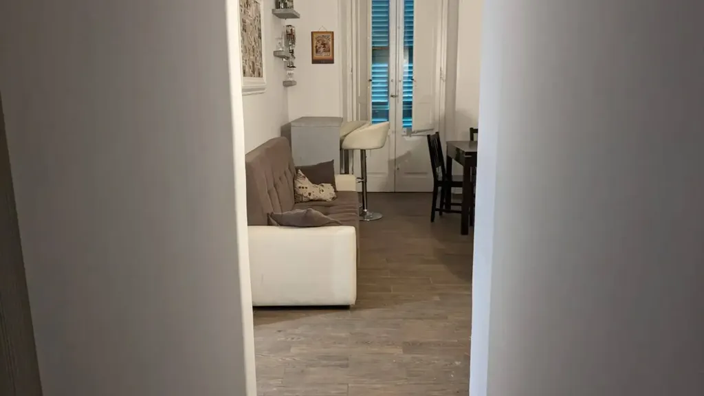 hallway_entrance
