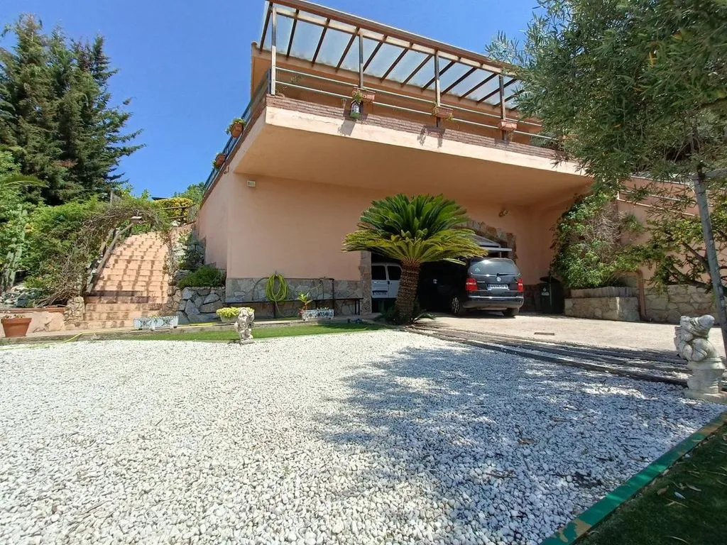 Välivaade - Luxury Villa with Sea Views in Mataró
