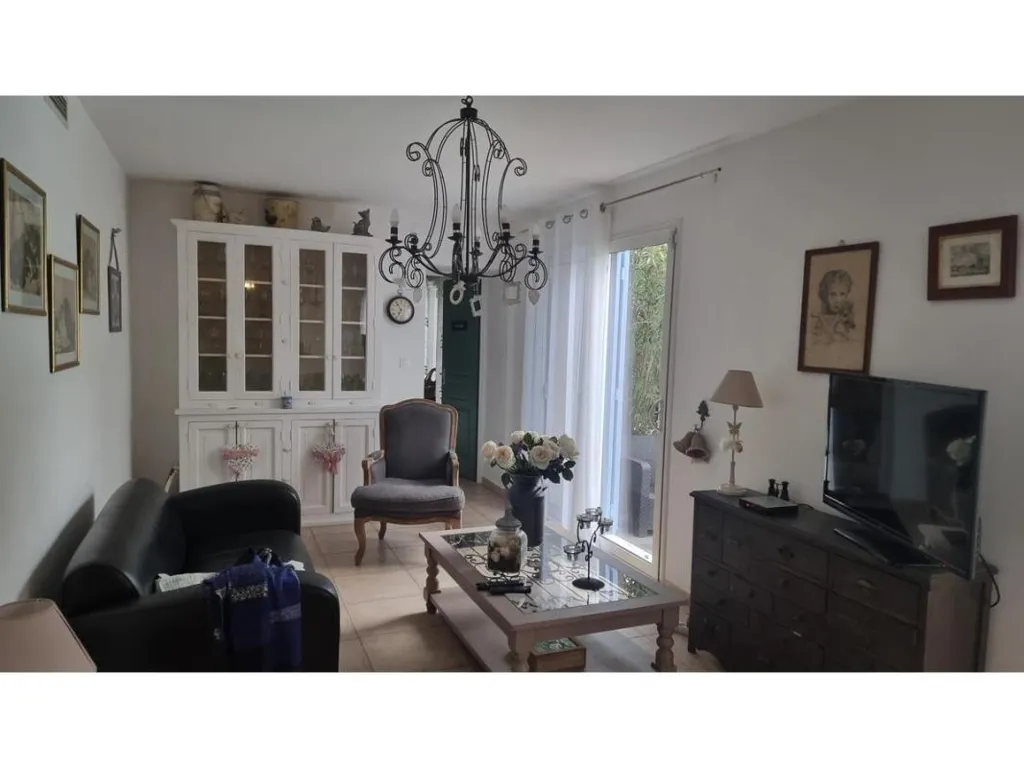 Elutuba - Villa with Pool in Tranquil Village Vicinity