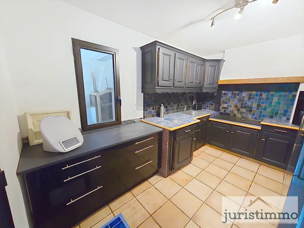 Kitchen - Two-Home Property with Panoramic Pool in Uchaux