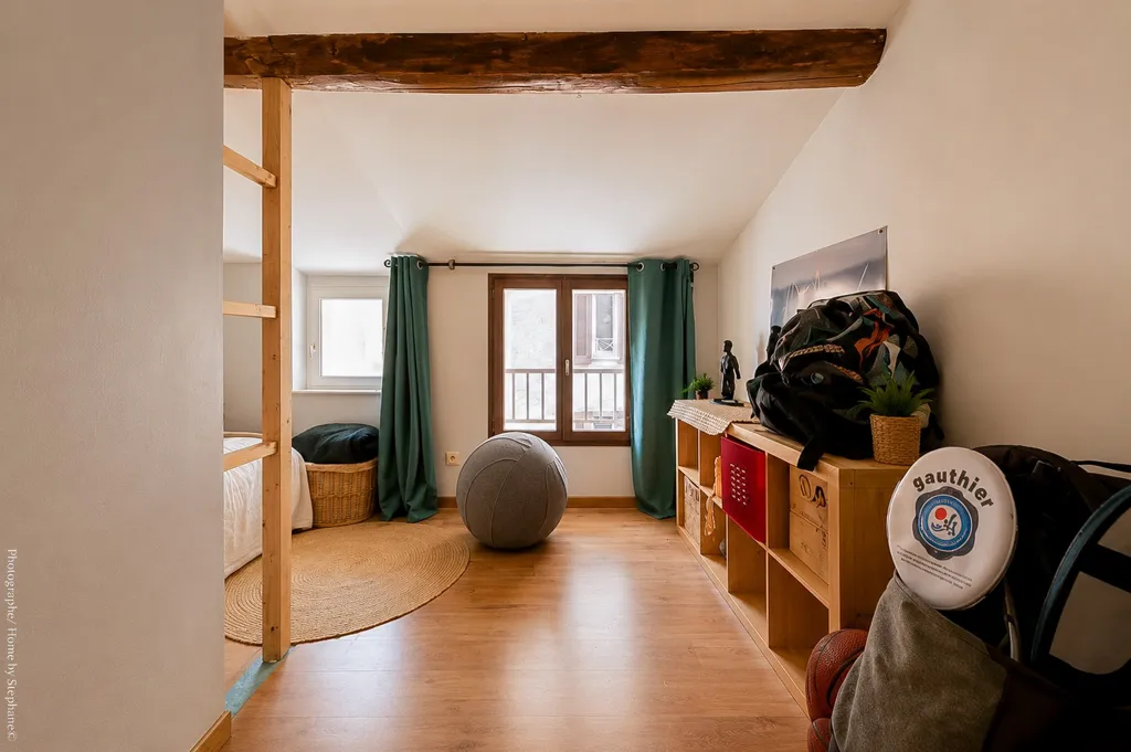 Chambres - Maison de Caractère avec Jardin et Dépendances à ROUSSET