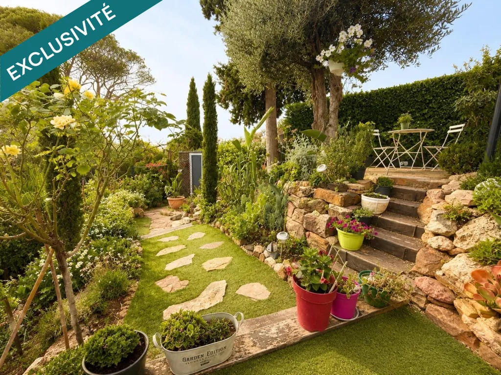 Jardin - Appartement 2 Pièces avec Terrasse et Jardin à Fréjus