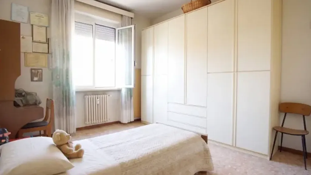 Chambres - Rustic-Style Apartment with Balcony in Parma