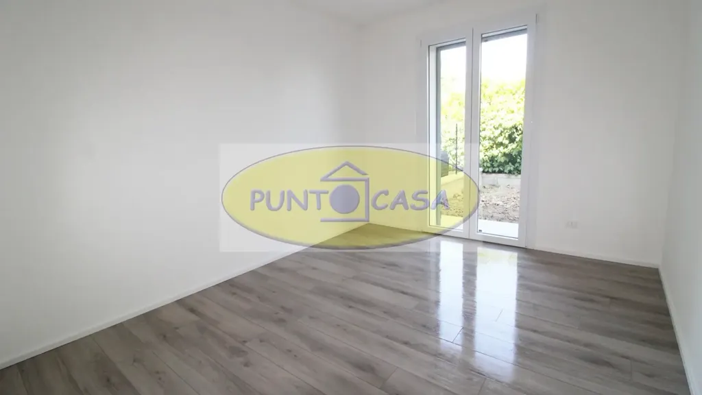 Toad - New Triplex Villa with Private Garden in Borghetto Lodigiano