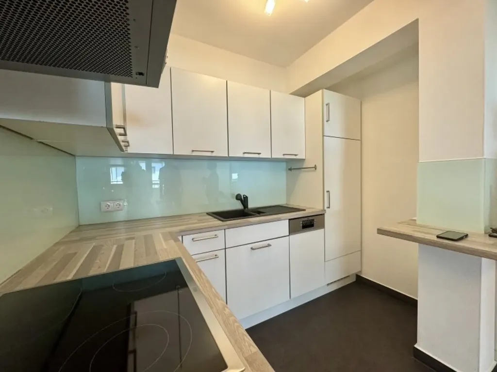 Cuisine - 3-Bedroom Apartment with Balcony in Absam