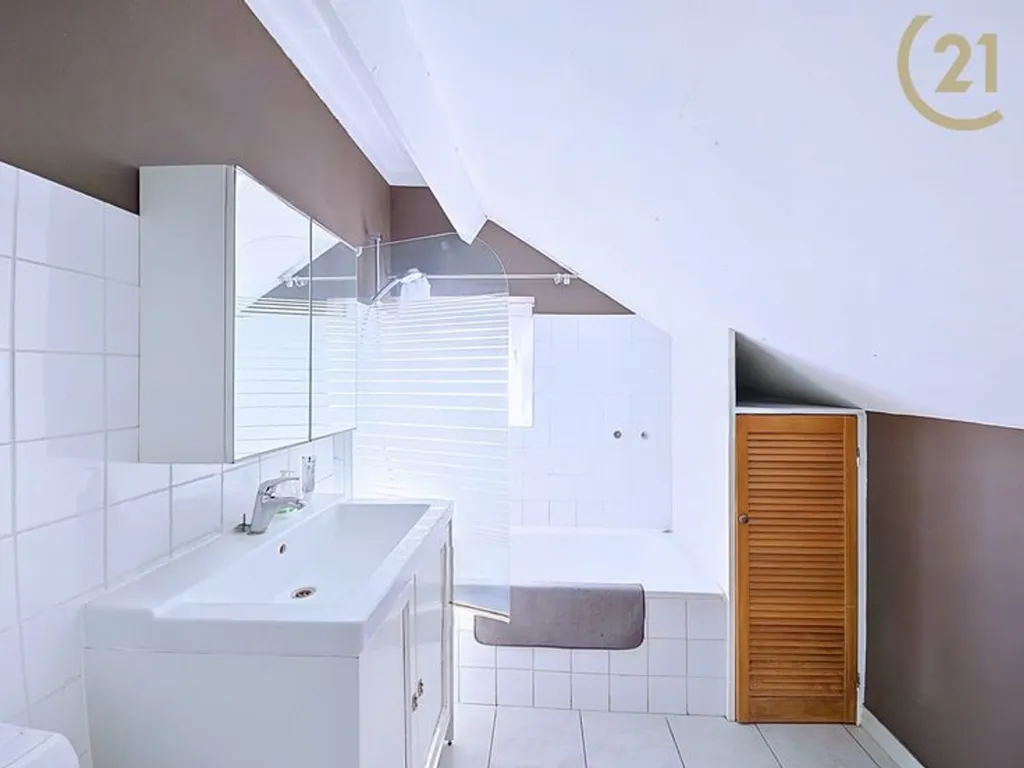 Salles de bain - Villa 4 Façades avec Terrasse à Genappe