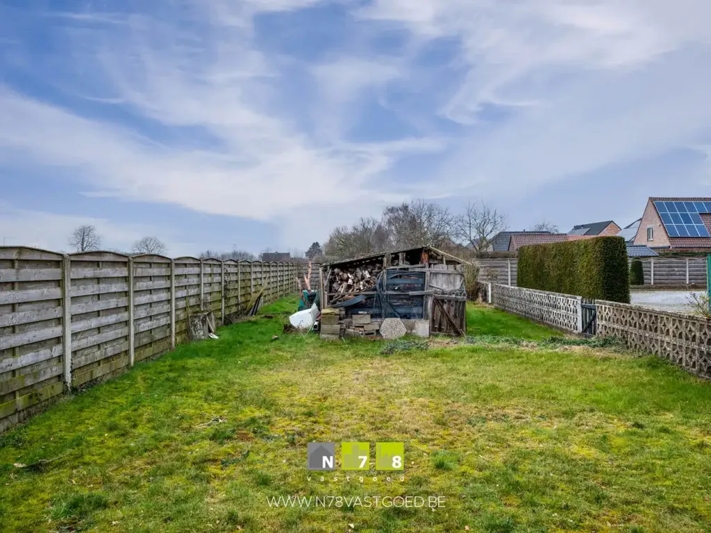 Jardin - Villa Indépendante avec Terrasse à Maaseik