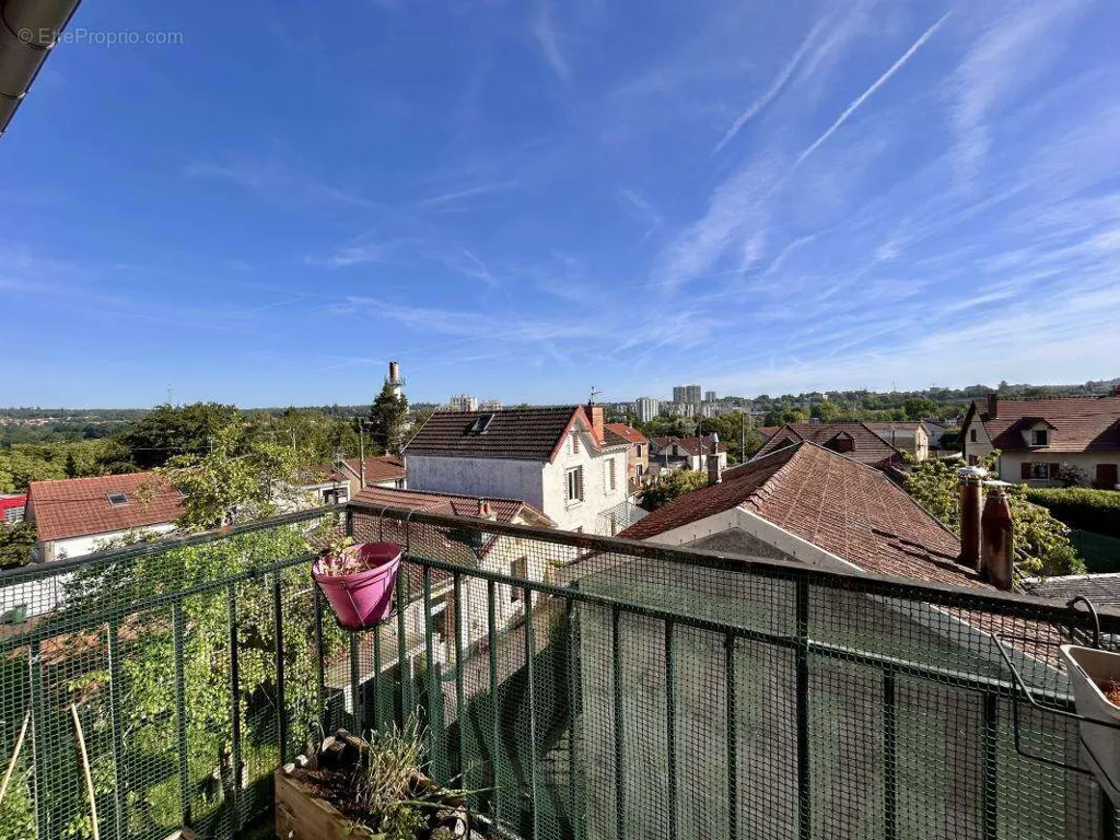 Balcon - Appartement T5 avec Balcon et Vues Dégagées