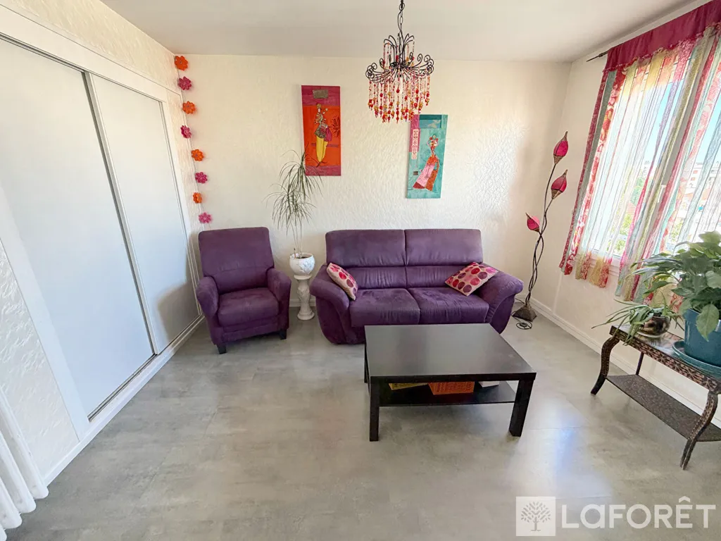 Séjour - Appartement avec Vue sur Cathédrale à Reims