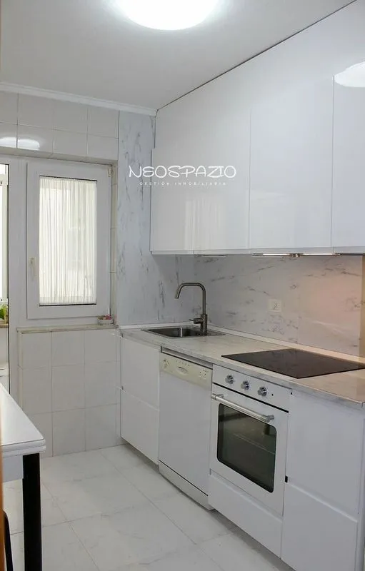 Köök - Bright Apartment with Terrace in Lugo