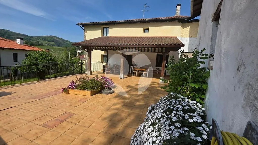 Terrass - Chalet with Terrace in Asteasu