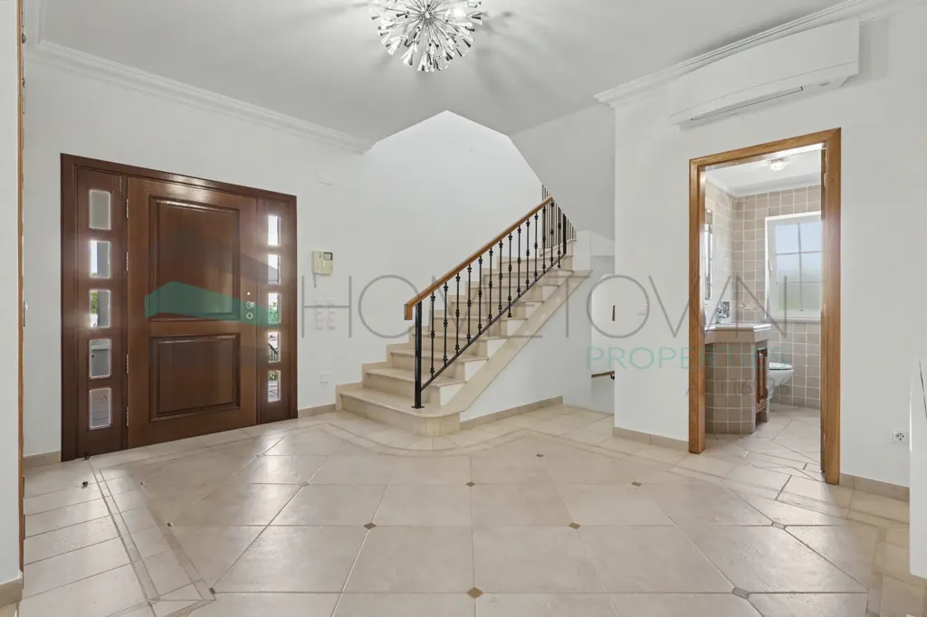 Ingresso - 5-Bed Villa with Pool in Vila Sol, Loulé