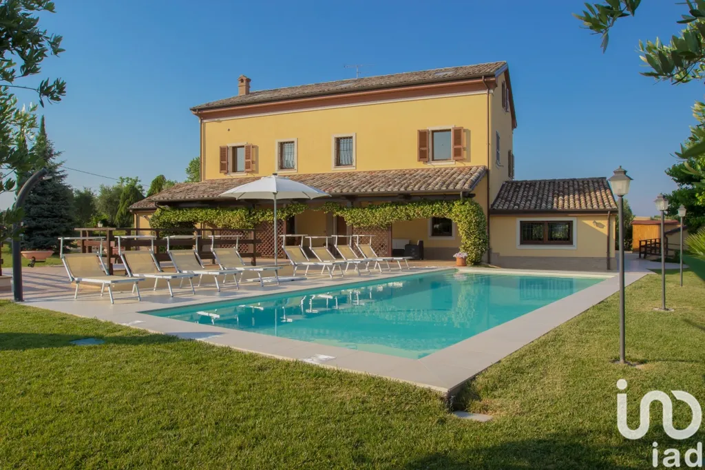 Bassein - Villa with Pool in Senigallia