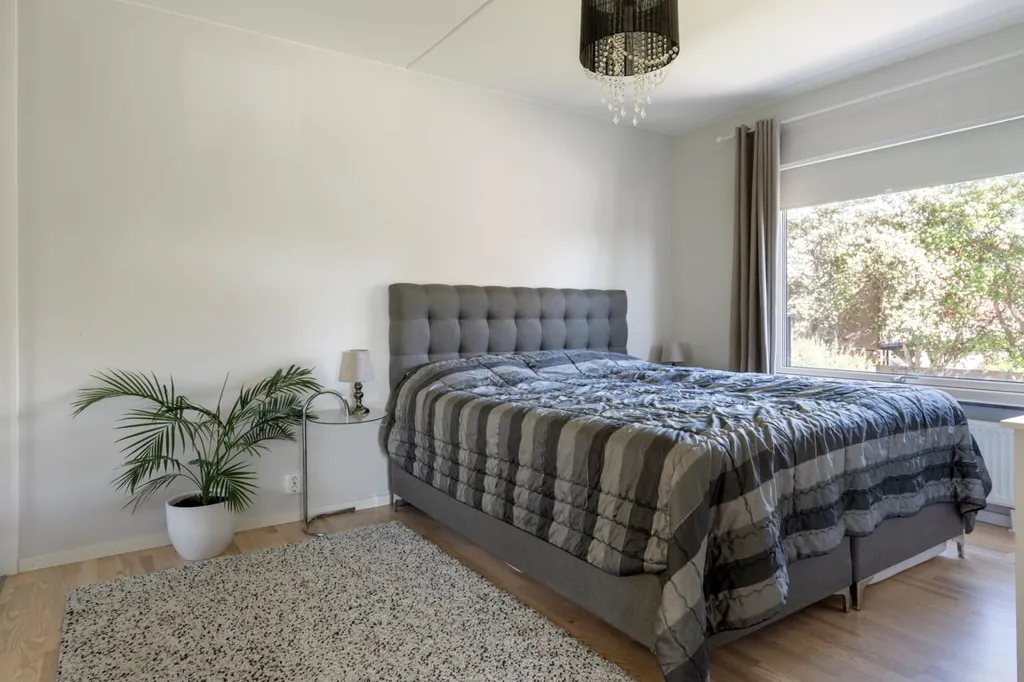 Chambres - Modern 4-Bed Flat with Glass Balcony in Lund