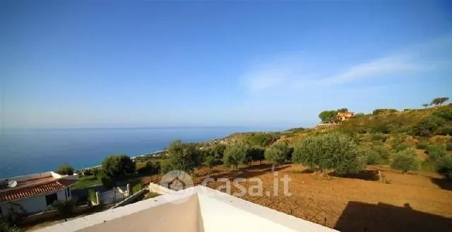 Terrazza - Villa con vista mare e piscina a Zambrone