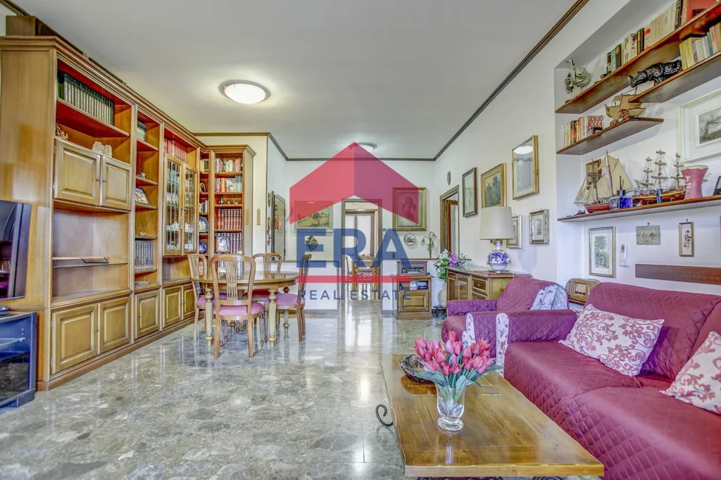 Séjour - Spacious Apartment with Balcony in Acilia, Rome