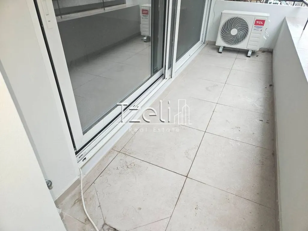 Rõdu - Apartment with Balcony in Patras