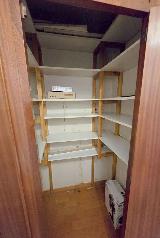 Toad - 3-Bedroom Flat with Garage in El Llano, Gijón