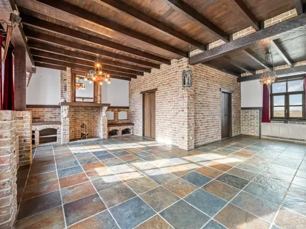 Séjour - Maison à Renover avec Vue sur l'Eau dans un Natuurgebied à Oudenburg