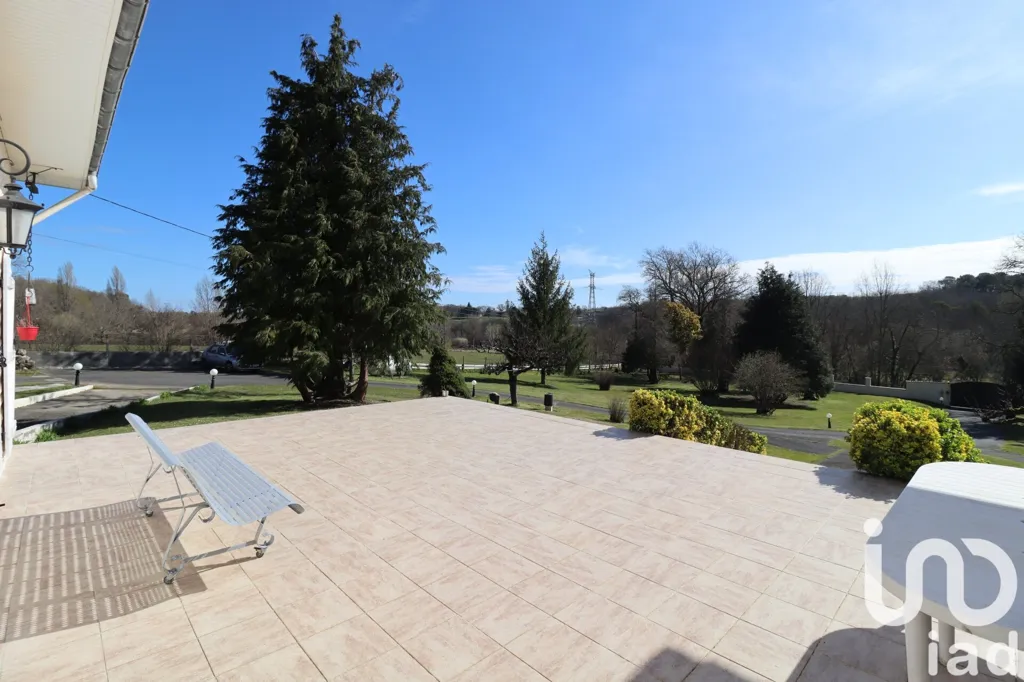 Terrass - Luxury Villa with Pool in Pompignac