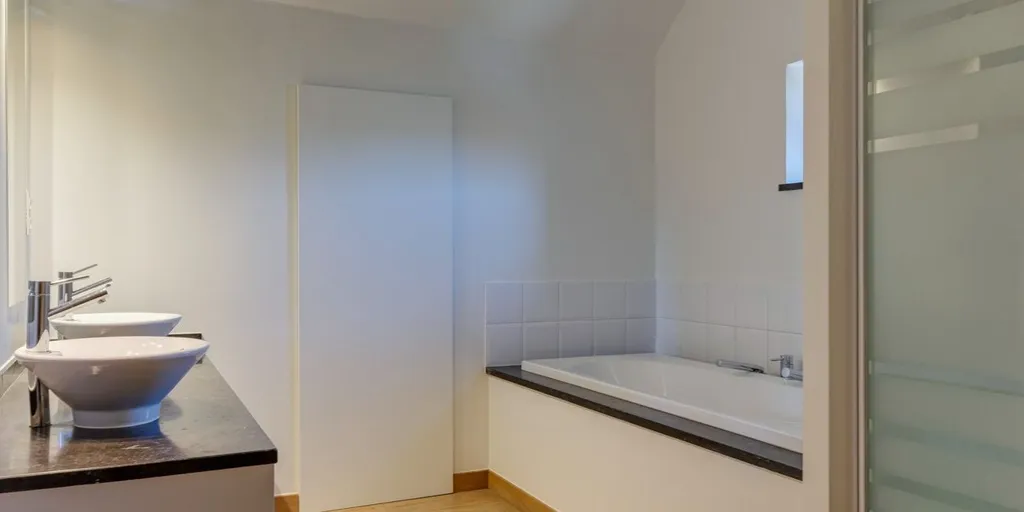 Vannitoad - Renovated Farmhouse with Garden in Stevoort