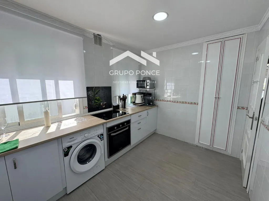Köök - Apartment with Balcony in Villamartín