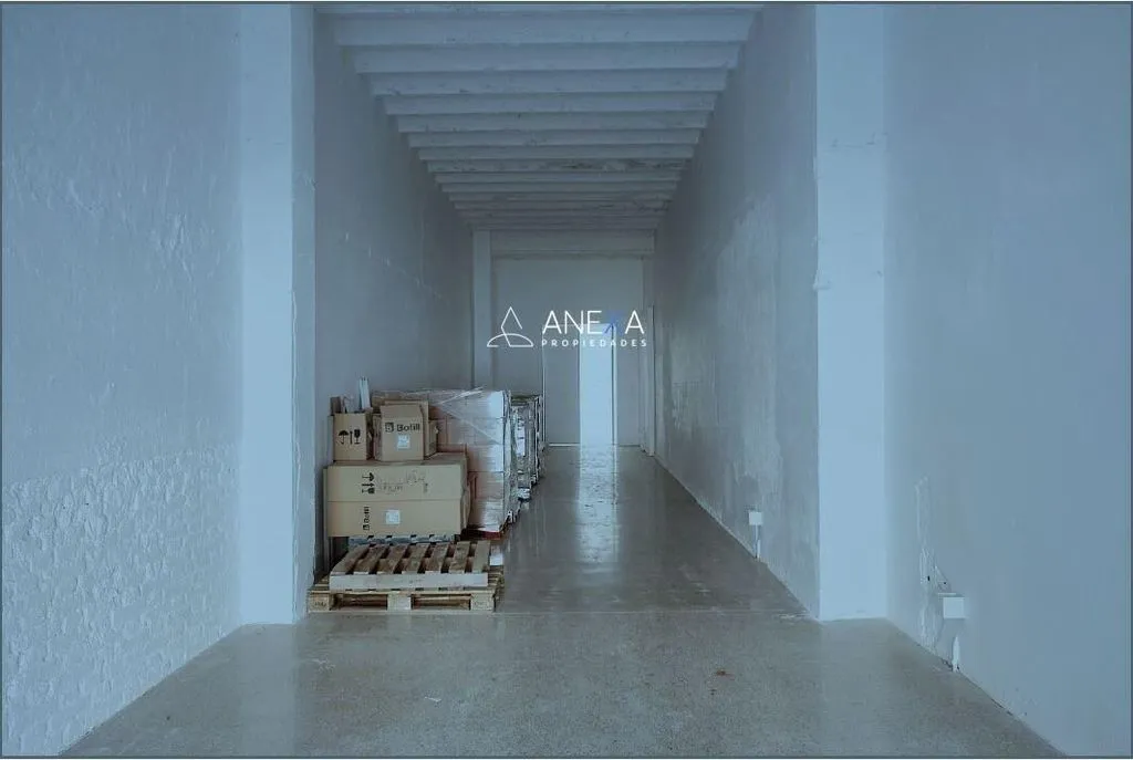 Rooms - Commercial Offices with Patio in Barcelona's 22@ District