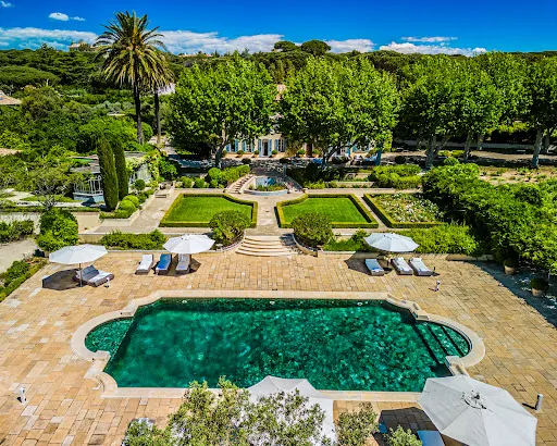 Õhuvaade - Villa with Pool in Saint-Tropez