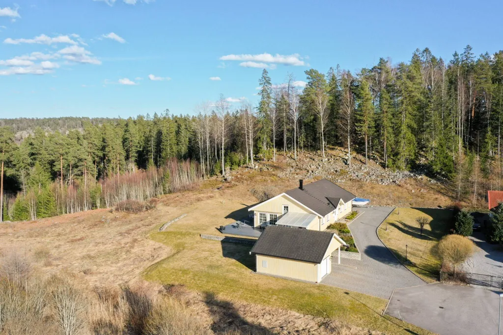 Vue aérienne - 1-Plan Villa with Mälaren View in Sundsvik