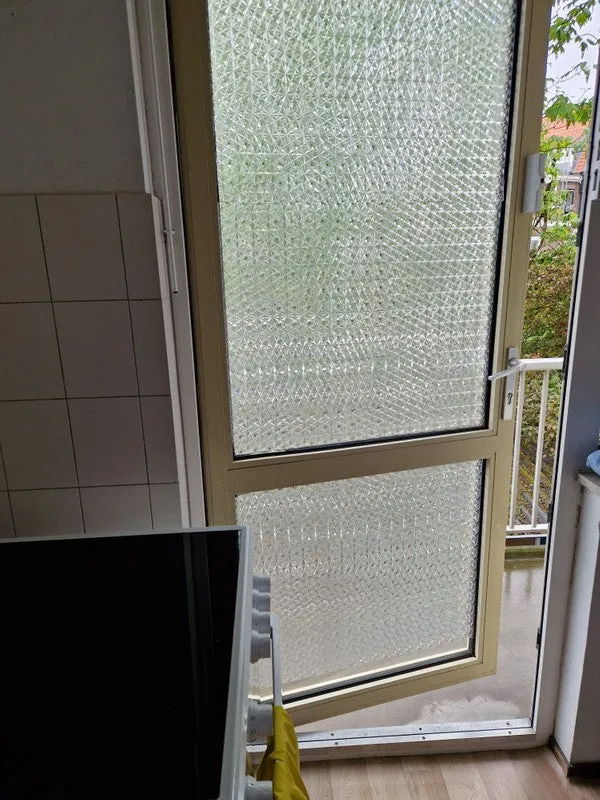 Cuisine - 3-Bedroom Apartment with Balcony in Rotterdam
