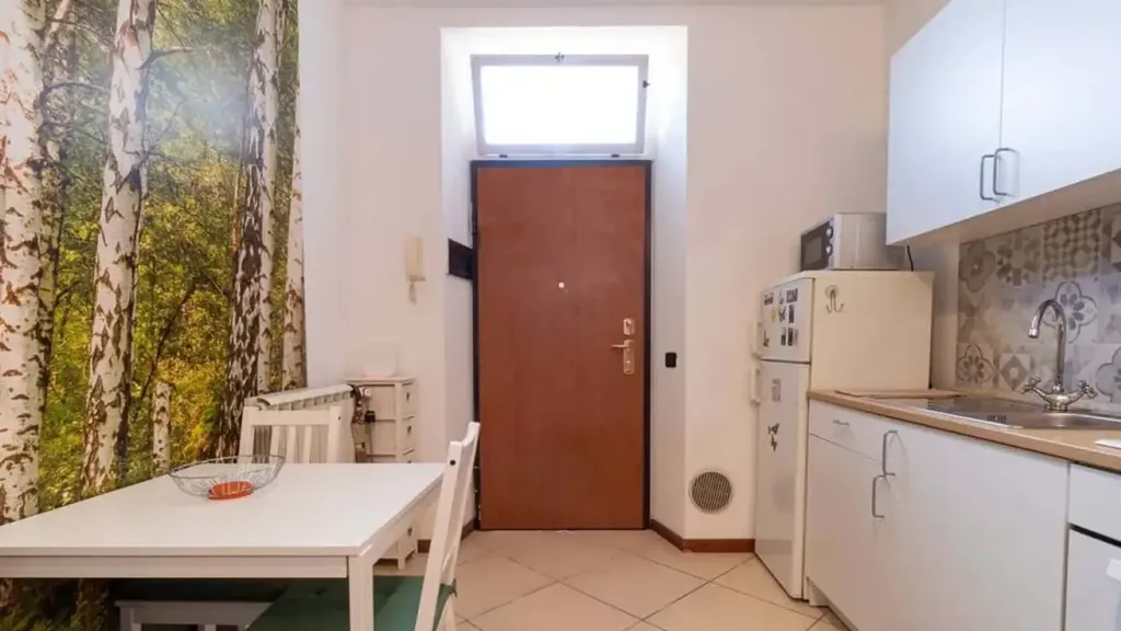 Cuisine - Room for Rent with Central Milan Location