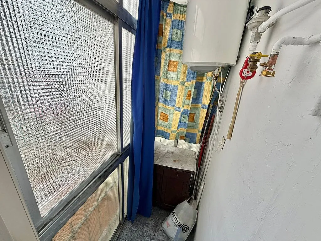 Pesuköök - Apartment with Terrace in Sur-Este
