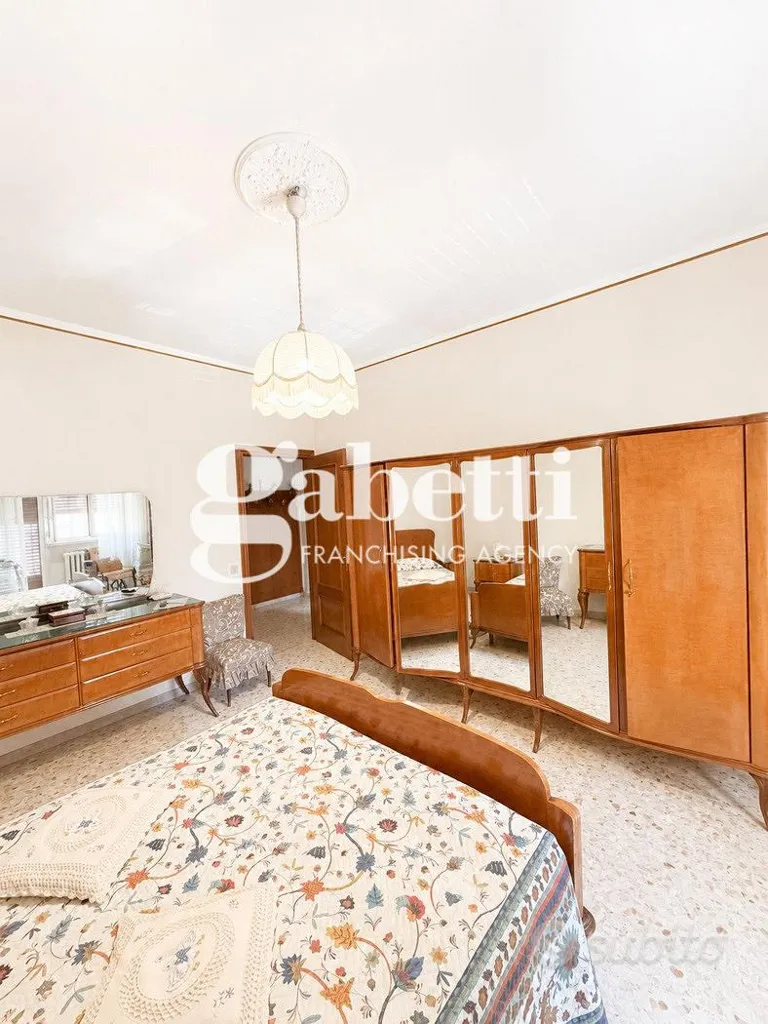 Chambres - Bright Triplex with Balcony in Central Rome