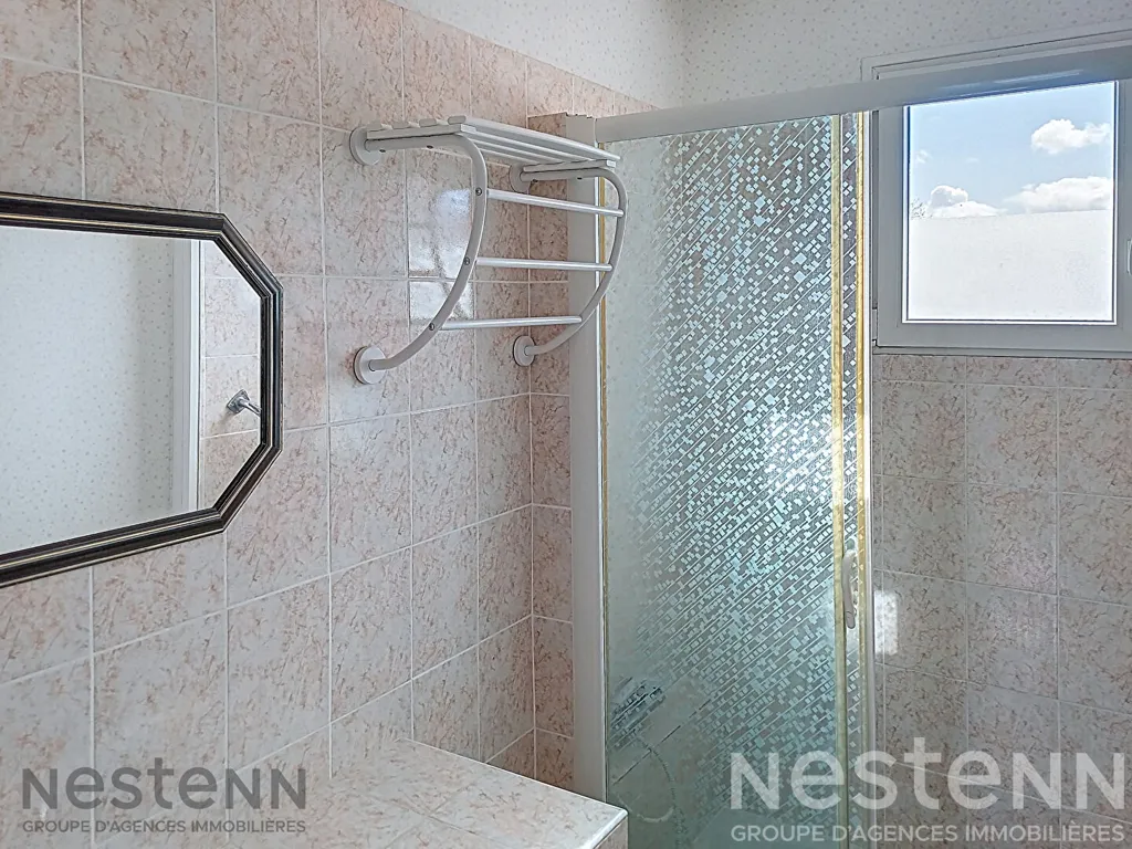 Salles de bain - Maison semi-détachée avec jardin à Saujon