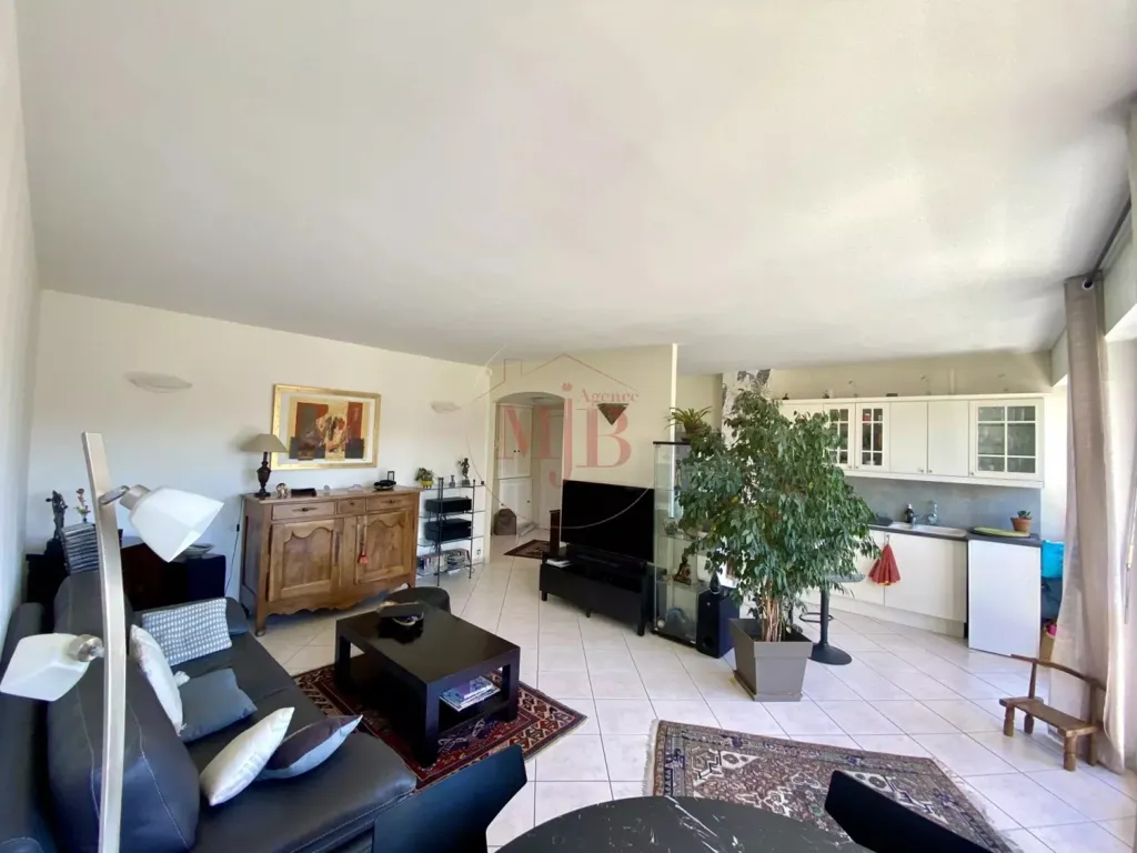 Séjour - Appartement Panoramique Dernier Étage à Aix-en-Provence