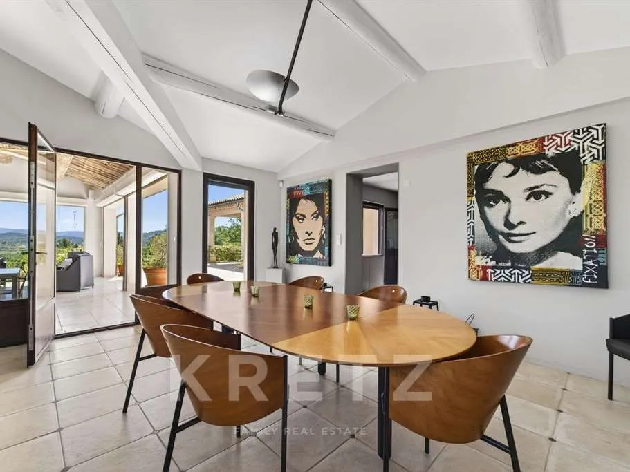 Salle à manger - Maison d'architecte avec vue panoramique à Saint-Saturnin-lès-Apt